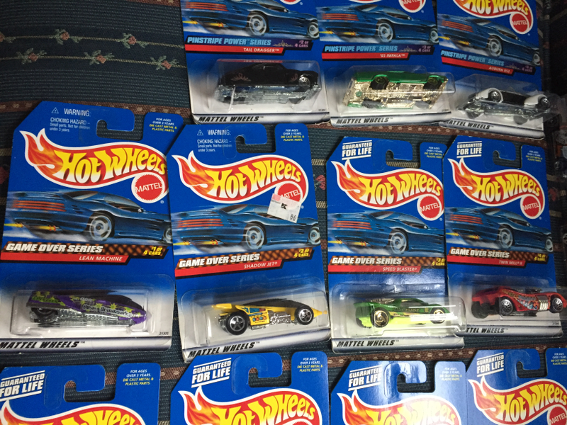 Illustration for article titled Enormous Die-Cast Collection - Box 45 - Let the Hot Wheels Roll...